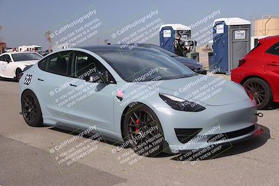 media/Oct-19-2025-Speed Ventures (Sun) [[a6e7fe67be]]/Around the Pits/